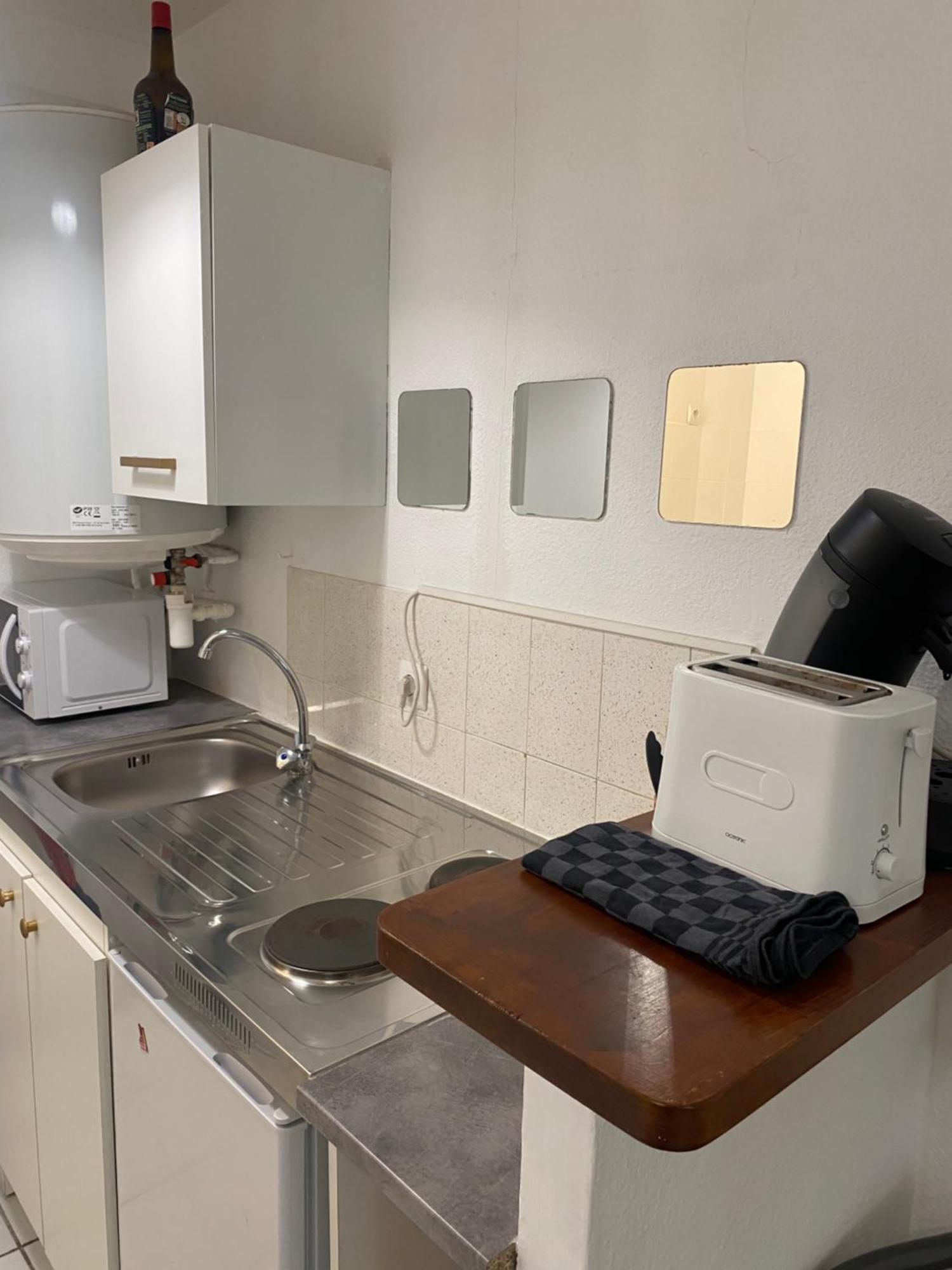 Studio A 5 Mn A Pied De La Gare Saint-Roch Montpellier Exterior photo